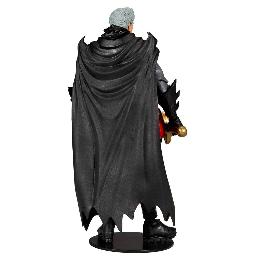 Figura Batman Flashpoint McFarlane de espaldas con capa negra detallada y base circular Figura Batman Flashpoint McFarlane de espaldas con capa negra detallada y base circular